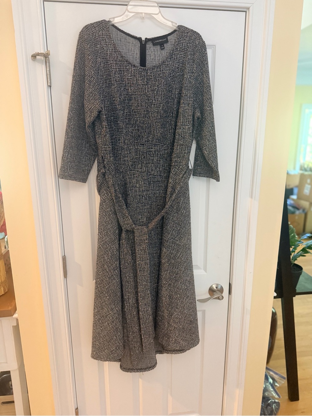 Women's Size 16 "Lane Bryant" Black Heathered Knit Belted Midi Dress GUC